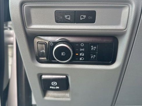 Used 2023 Ford F150 XLT w/ XTR Package AWD/4WD image 44