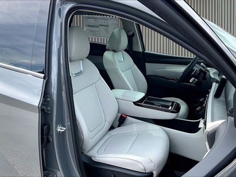 New 2026 Hyundai Tucson Limited image 9