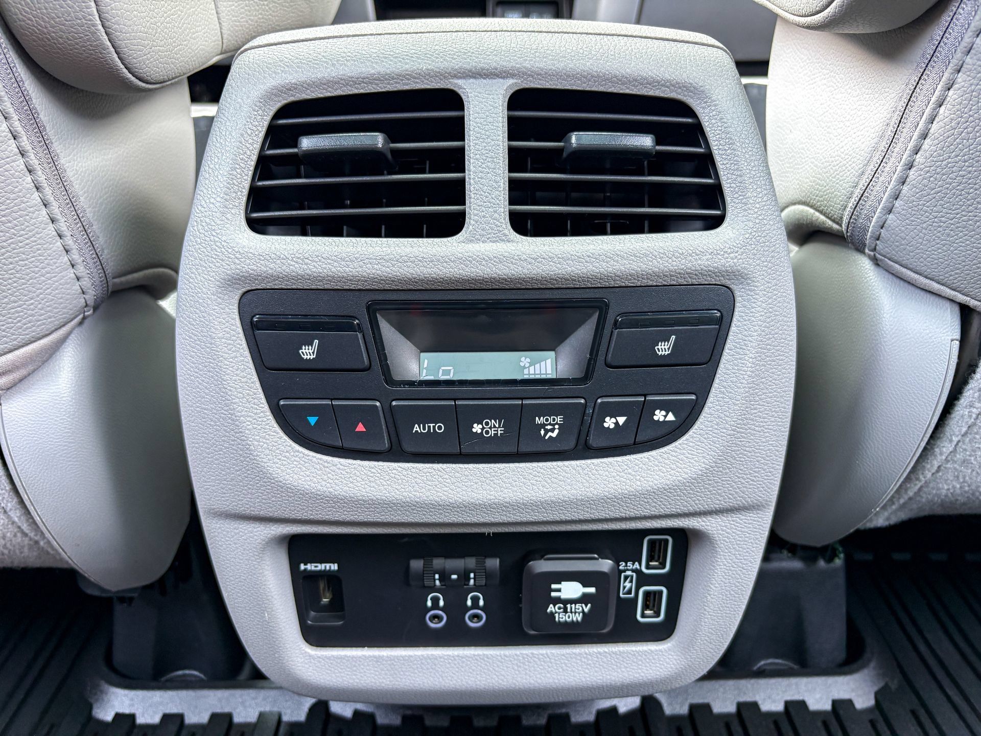 Used 2020 Honda Pilot Elite image 34