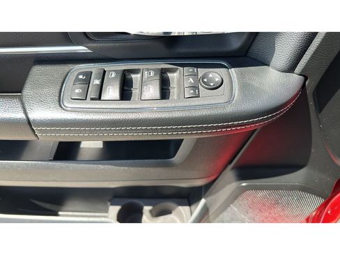 Used 2021 RAM 1500 Classic Warlock AWD/4WD image 11