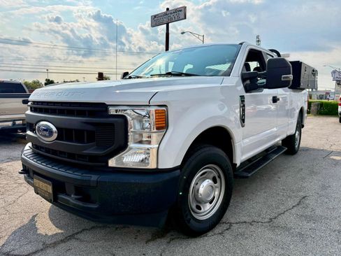 Used 2020 Ford F250 XL w/ Power Equipment Group RWD image 4