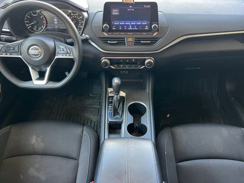 Used 2022 Nissan Altima 2.5 SV FWD image 4