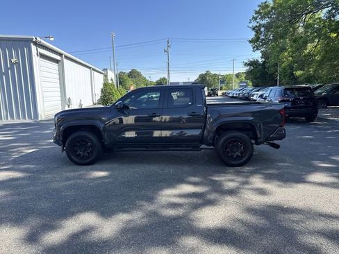 Used 2024 Toyota Tacoma SR5 image 8