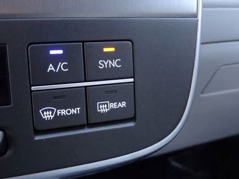 Used 2024 Hyundai Kona SEL AWD/4WD image 26
