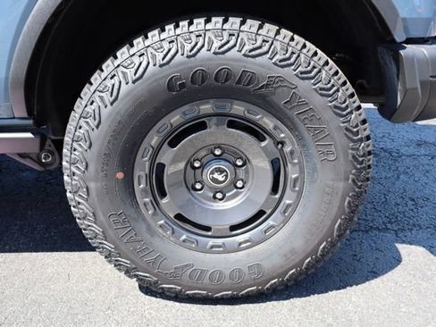 New 2025 Ford Bronco Badlands w/ Sasquatch Package AWD/4WD image 57