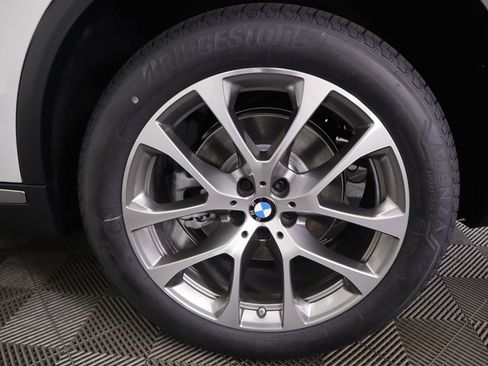 New 2026 BMW X5 sDrive40i w/ Climate Comfort Package image 32