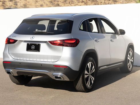 Used 2026 Mercedes-Benz GLA 250 image 10