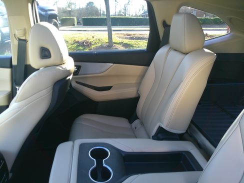 Used 2025 Acura MDX SH-AWD w/ Technology Package image 31