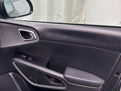 Used 2024 Kia Soul LX w/ Option Group 015 image 26