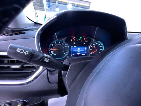 Used 2023 Chevrolet Equinox LT FWD image 18