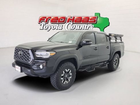 Used 2022 Toyota Tacoma TRD Off-Road AWD/4WD image 1