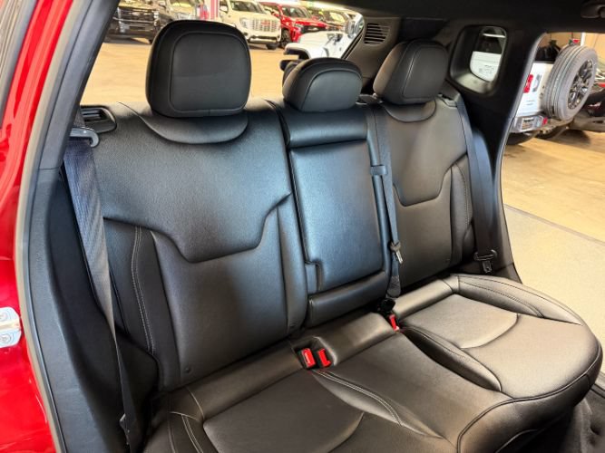 Used 2025 Jeep Compass Limited AWD/4WD image 30