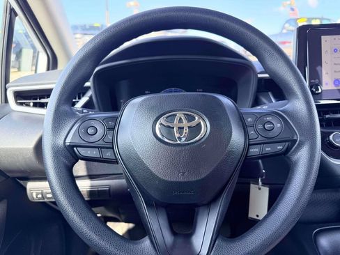 Used 2026 Toyota Corolla LE FWD image 15