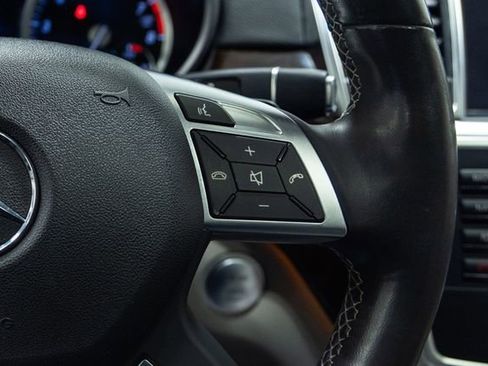 Used 2015 Mercedes-Benz GL 450 4MATIC image 16