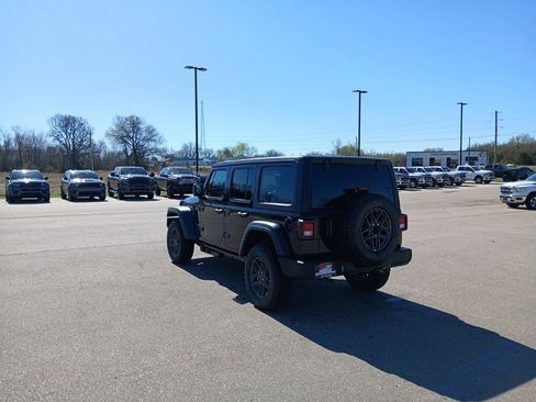 New 2026 Jeep Wrangler Unlimited Sport w/ Convenience Group image 5