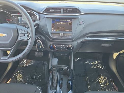 Used 2021 Chevrolet TrailBlazer LS FWD image 10