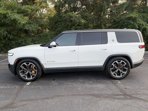 Used 2022 Rivian R1S Launch Edition AWD/4WD image 8