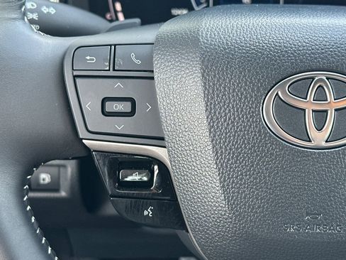 Used 2026 Toyota Camry SE image 28