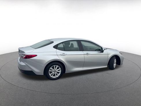 Used 2025 Toyota Camry LE image 15