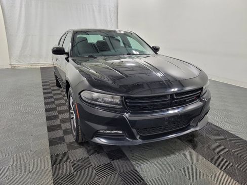 Used 2019 Dodge Charger SXT image 14