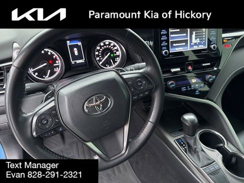 Used 2024 Toyota Camry SE image 19