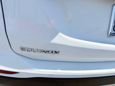 Used 2022 Chevrolet Equinox LT FWD image 36