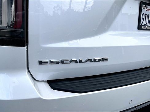 Used 2022 Cadillac Escalade Sport w/ Touring Package image 31