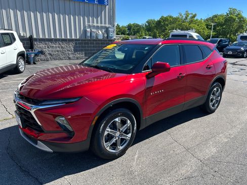 Used 2023 Chevrolet Blazer LT w/ Convenience Package AWD/4WD image 7
