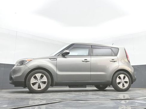 Used 2016 Kia Soul FWD image 29