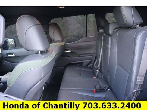 Used 2024 Lexus GX 550 image 28