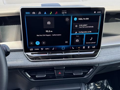 Certified 2025 Volkswagen Tiguan S FWD image 22