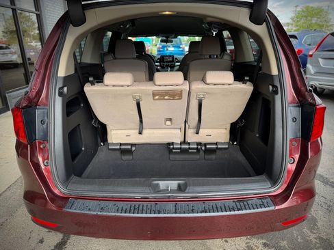 Used 2019 Honda Odyssey EX image 18