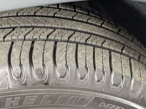 Certified 2021 Jeep Cherokee Limited AWD/4WD image 9