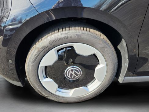 New 2025 Volkswagen ID. Buzz Pro S Plus image 32