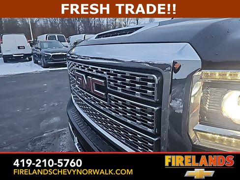 Used 2018 GMC Sierra 3500 Denali w/ Duramax Plus Package image 18