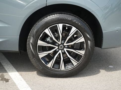 Used 2023 Volvo XC60 B5 Plus w/ Protection Package Premier FWD image 44