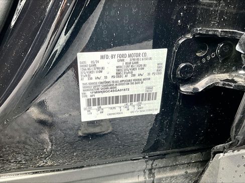 Used 2025 Ford Explorer ST AWD/4WD image 37