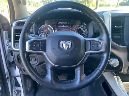 Used 2020 RAM 1500 Laramie AWD/4WD image 19