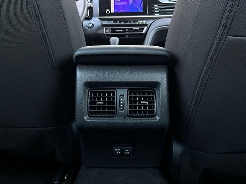 Used 2025 Toyota Camry LE image 12