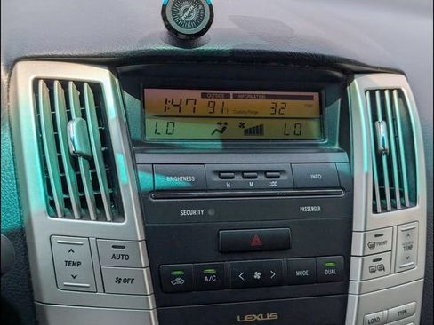 Used 2004 Lexus RX 330 AWD image 11