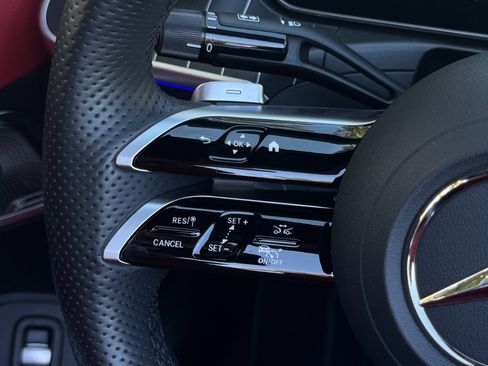 Used 2024 Mercedes-Benz CLE 450 4MATIC Cabriolet image 67