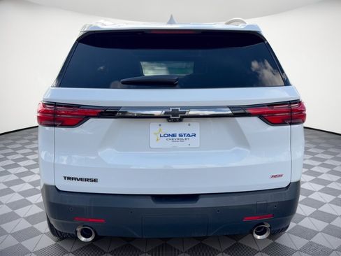 Used 2023 Chevrolet Traverse RS FWD image 11