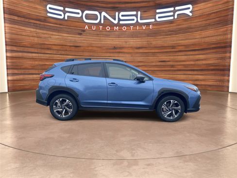 Used 2024 Subaru Crosstrek 2.0i Premium image 6