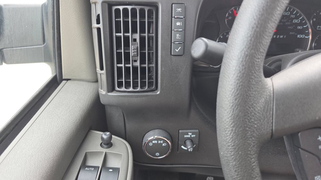 Used 2024 Chevrolet Express 2500 w/ Driver Convenience Package RWD image 23