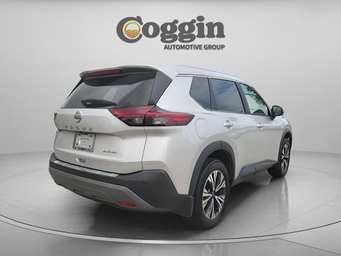 Used 2023 Nissan Rogue SV w/ SV Premium Package image 6