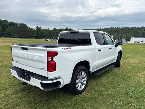 Used 2021 Chevrolet Silverado 1500 Custom w/ Custom Max Trailering Package AWD/4WD image 8