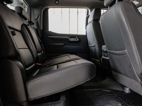 Used 2023 GMC Sierra 1500 SLT image 33