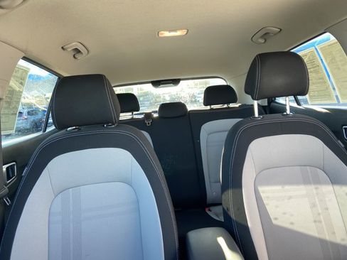 Used 2020 Hyundai Venue SEL FWD image 19