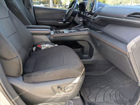 Used 2022 Toyota Sienna XSE w/ XSE Plus Package image 25