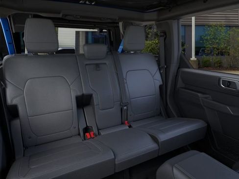 New 2025 Ford Bronco Badlands image 12